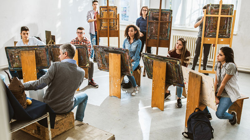 管理一个艺术班