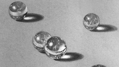 玻璃球和石墨和白色的木炭