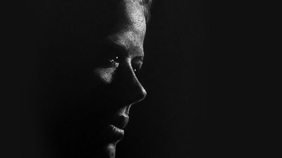 如何绘制与白炭黑纸吗